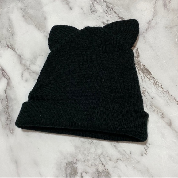 🛍 3/$45 Zara Hat with Cat Ears - Picture 2 of 3